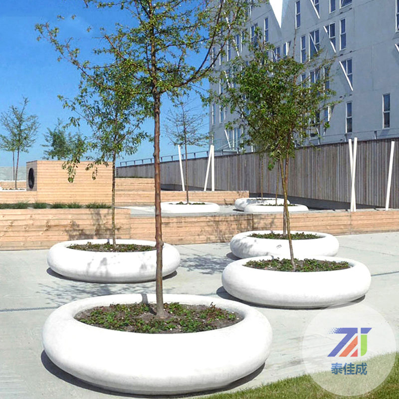 玻璃鋼種植池使用玻璃鋼材料制造產(chǎn)品的好處